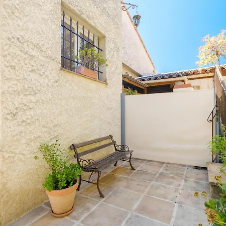 Grand Bougainvillee Apartment