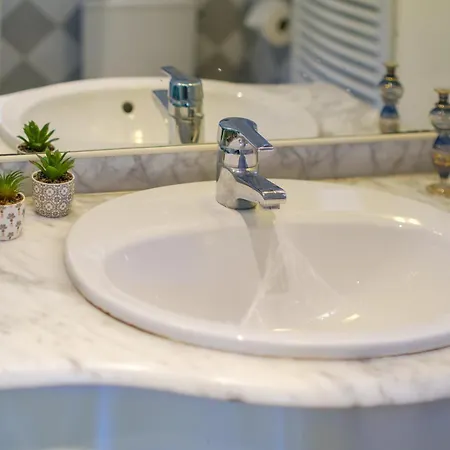 Grand Bougainvillee Apartman